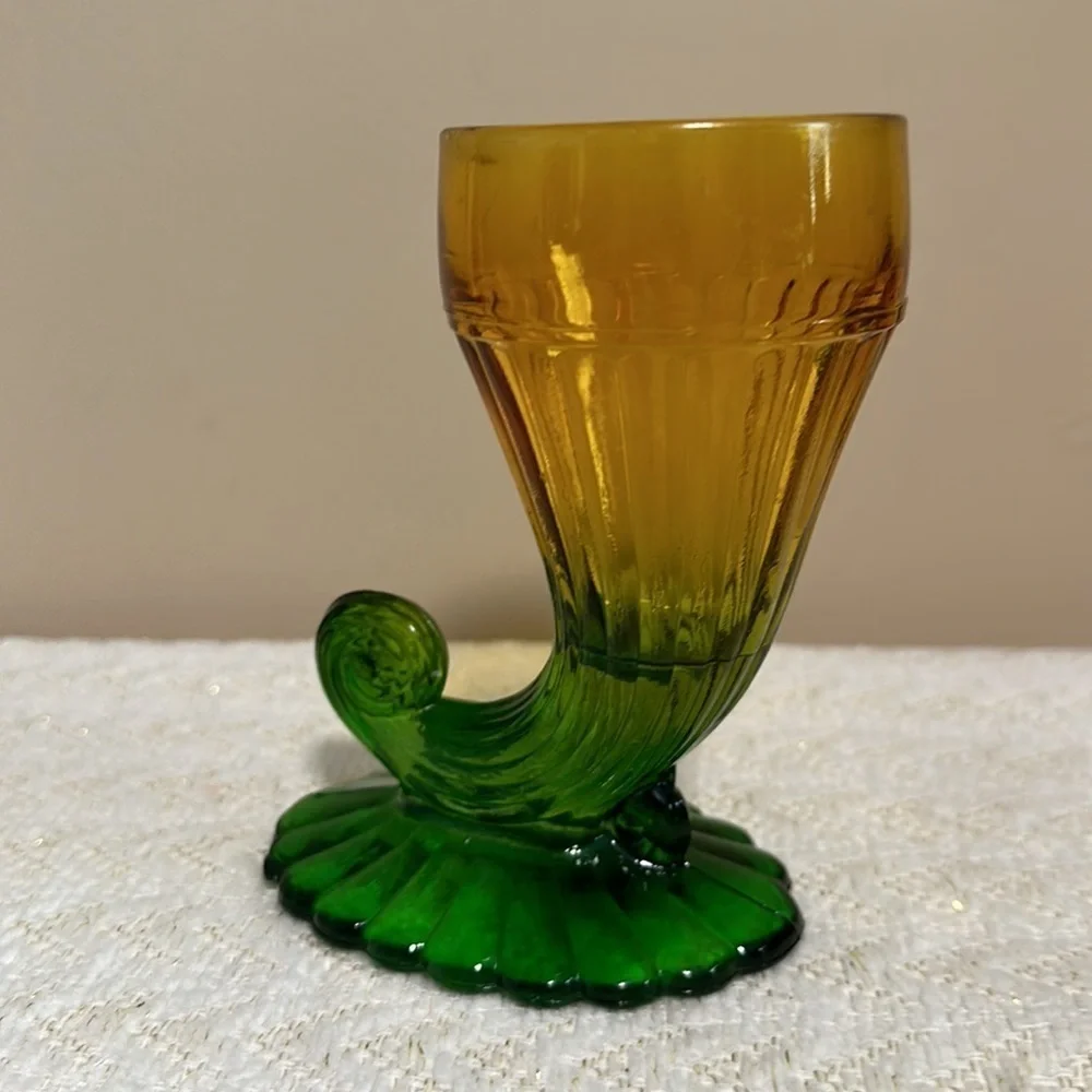 Vintage Cornucopia Vase Amber and Green Glass Horn Of Plenty Vase